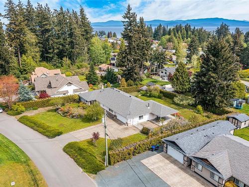 671 Meadow Dr, French Creek, BC - Outdoor With View