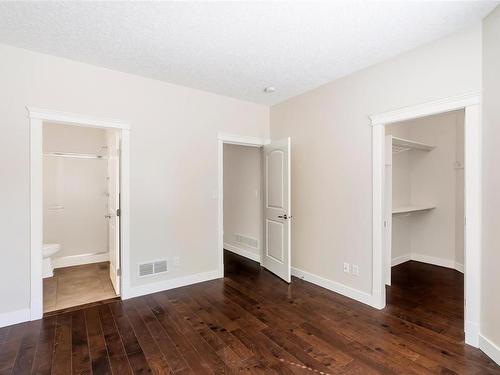 8-3205 Gibbins Rd, Duncan, BC - Indoor Photo Showing Other Room