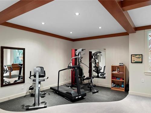8440 Lawrence Rd, Central Saanich, BC - Indoor Photo Showing Gym Room