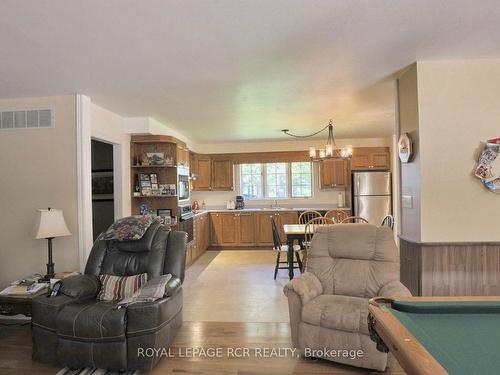 1922 Conc Rd 4 Rd, Adjala-Tosorontio, ON - Indoor Photo Showing Living Room