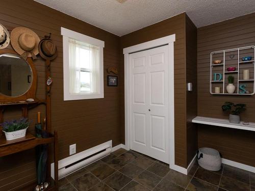 2650 1 Avenue, Salmon Arm, BC - Indoor Photo Showing Other Room