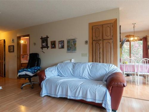 4546 Lansdowne Road, Armstrong, BC - Indoor