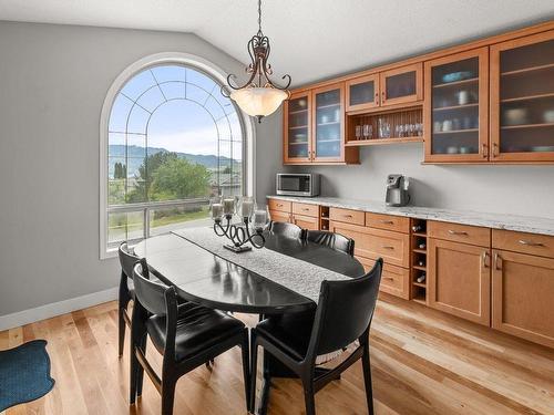 2544 Wild Horse Drive, West Kelowna, BC - Indoor Photo Showing Dining Room