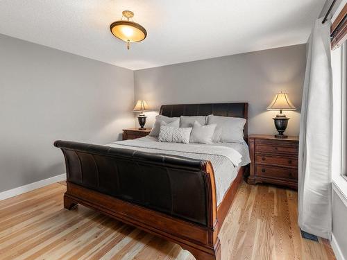 2544 Wild Horse Drive, West Kelowna, BC - Indoor Photo Showing Bedroom