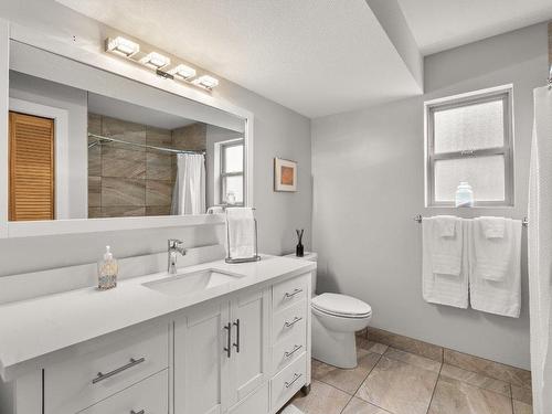 2544 Wild Horse Drive, West Kelowna, BC - Indoor Photo Showing Bathroom