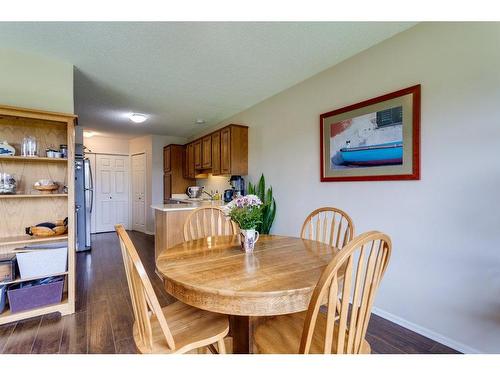 2226 Golf Course Drive, West Kelowna, BC - Indoor Photo Showing Dining Room