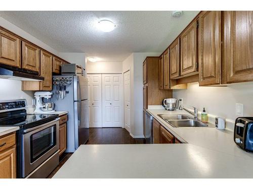 2226 Golf Course Drive, West Kelowna, BC - Indoor Photo Showing Kitchen With Double Sink