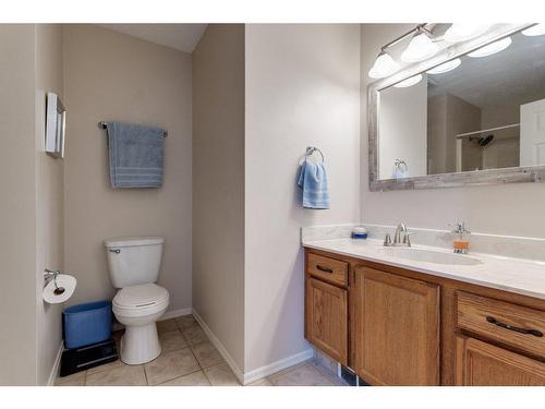 2226 Golf Course Drive, West Kelowna, BC - Indoor Photo Showing Bathroom