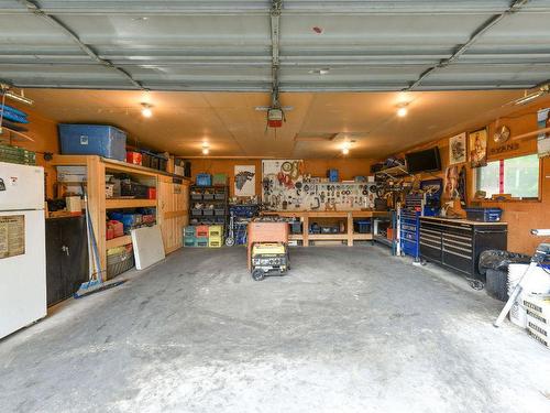 115 Birch Avenue, Kaleden, BC - Indoor Photo Showing Garage