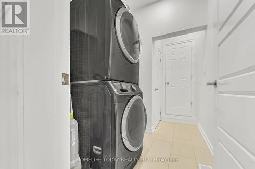 14 Hoover Road, Brampton, ON - Indoor Photo Showing Laundry Room