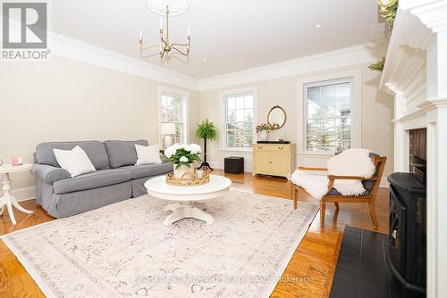 443 Bishopsgate Road N, Brant, ON - Indoor Photo Showing Living Room