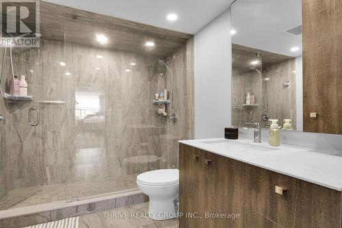 402 - 380 King Street, London, ON - Indoor Photo Showing Bathroom