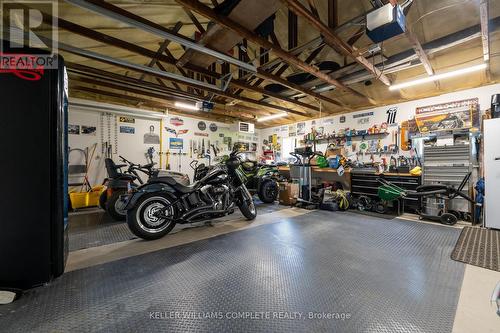 560 Rosehill Road, Fort Erie, ON - Indoor Photo Showing Garage
