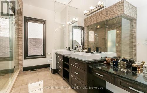 24 Jacob Gingrich Drive, Kitchener, ON - Indoor Photo Showing Bathroom
