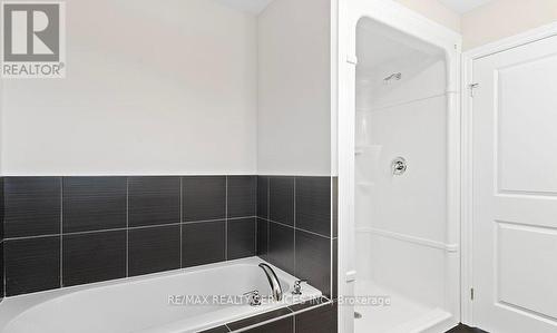 103 Mclaughlin Street, Welland, ON - Indoor Photo Showing Bathroom