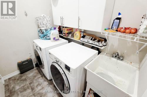 238 Pinehill Drive, Hamilton, ON - Indoor Photo Showing Laundry Room
