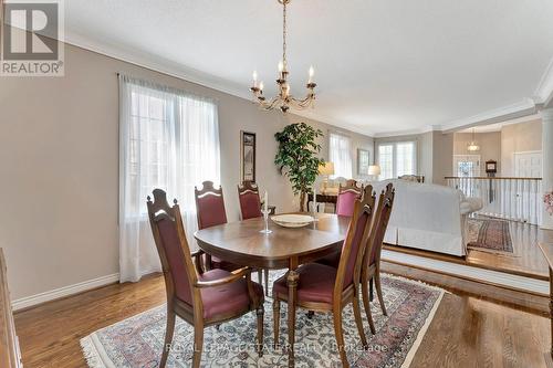144 Cove Crescent, Hamilton, ON - Indoor Photo Showing Dining Room