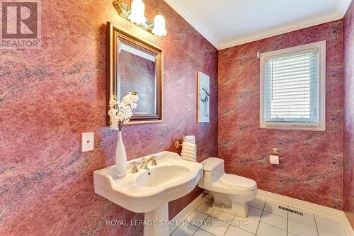 144 Cove Crescent, Hamilton, ON - Indoor Photo Showing Bathroom