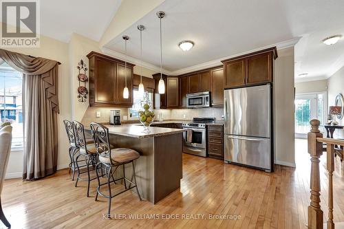 4 Geranium Avenue, Hamilton, ON - Indoor Photo Showing Kitchen With Upgraded Kitchen