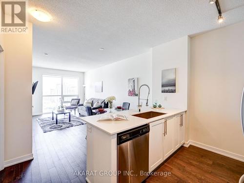 2608 - 510 Curran Place, Mississauga, ON - Indoor Photo Showing Kitchen