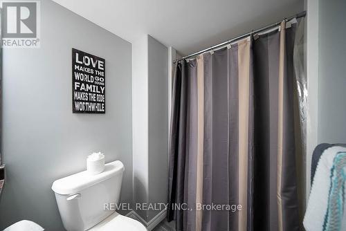 67 Curtis Street, East Zorra-Tavistock, ON - Indoor Photo Showing Bathroom