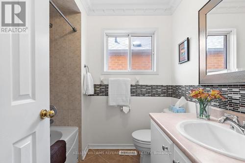 5898 Mersey Street, Mississauga, ON - Indoor Photo Showing Bathroom