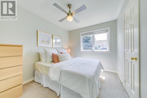 2087 Broadleaf Crescent, Burlington, ON - Indoor Photo Showing Bedroom