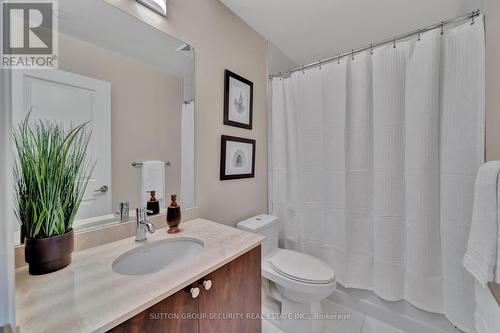 602 - 35 Fontenay Court, Toronto, ON - Indoor Photo Showing Bathroom