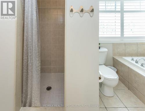 170 Fennamore Terrace, Milton, ON - Indoor Photo Showing Bathroom