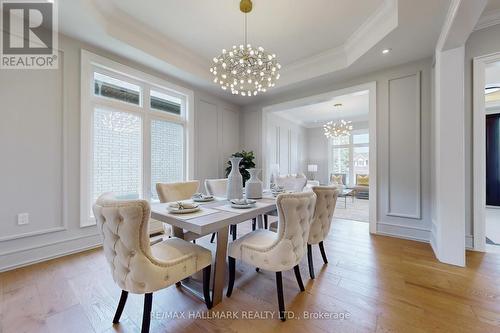39 May Avenue, East Gwillimbury, ON - Indoor Photo Showing Dining Room