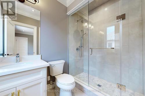 39 May Avenue, East Gwillimbury, ON - Indoor Photo Showing Bathroom