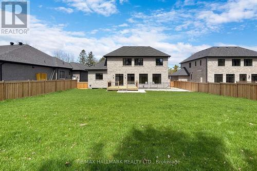 39 May Avenue, East Gwillimbury, ON - Outdoor With Backyard