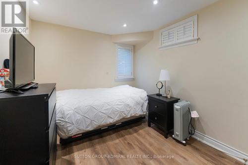 239 Rose Green Drive, Vaughan, ON - Indoor Photo Showing Bedroom