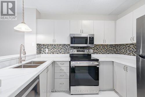 171 - 51 Trott Boulevard, Collingwood, ON - Indoor Photo Showing Kitchen With Double Sink With Upgraded Kitchen