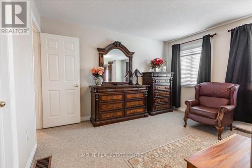 48 Prince Of Wales Drive, Barrie, ON - Indoor Photo Showing Bedroom