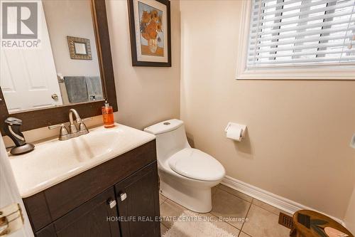 48 Prince Of Wales Drive, Barrie, ON - Indoor Photo Showing Bathroom