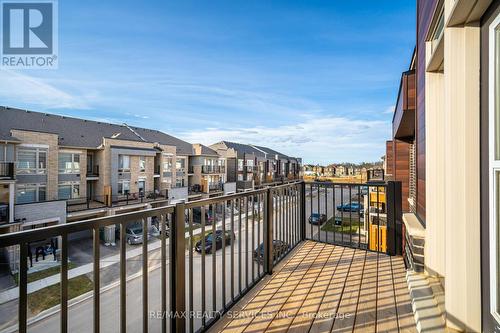 21 Arrowview Drive, Brampton, ON - Outdoor With Balcony With Exterior