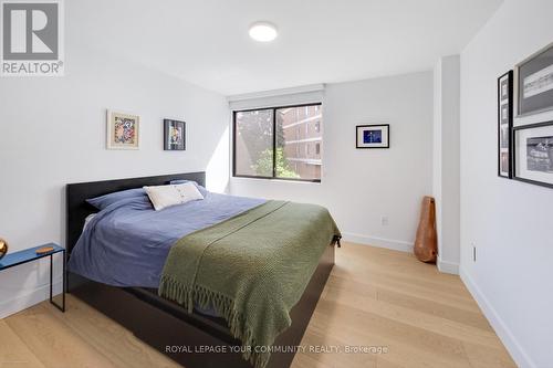 #109 -349 St Clair Ave W, Toronto, ON - Indoor Photo Showing Bedroom