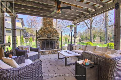 253 Knox Road E, Wasaga Beach, ON -  With Fireplace