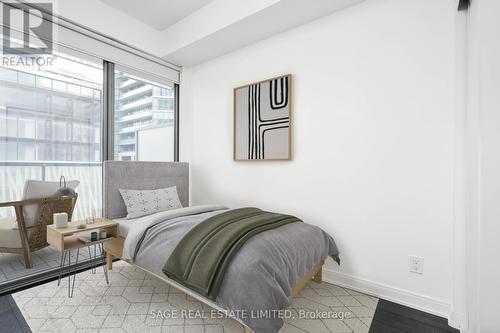 404 - 50 Charles Street E, Toronto, ON - Indoor