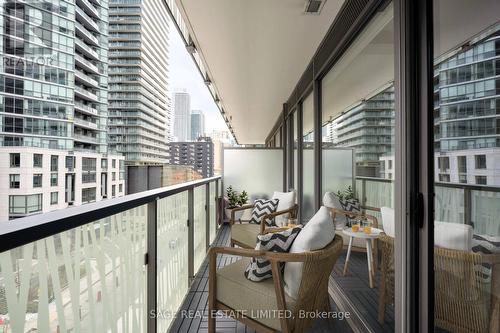 404 - 50 Charles Street E, Toronto, ON - Outdoor With Balcony