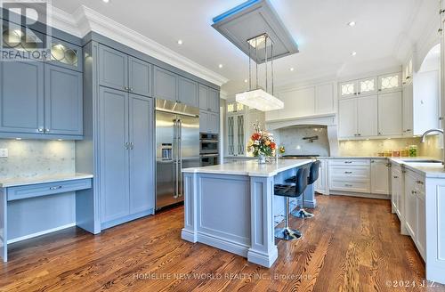 120 Homewood Avenue, Toronto (Newtonbrook West), ON - Indoor Photo Showing Kitchen With Upgraded Kitchen