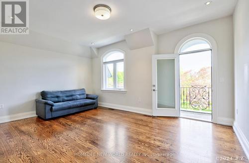 120 Homewood Avenue, Toronto, ON - Indoor Photo Showing Other Room