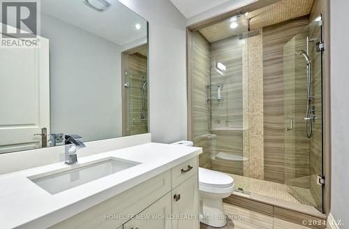 120 Homewood Avenue, Toronto (Newtonbrook West), ON - Indoor Photo Showing Bathroom