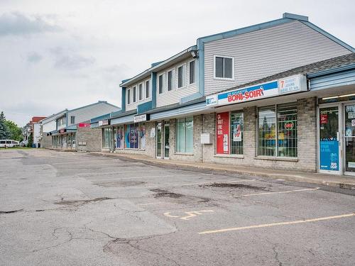 FaÃ§ade - 247  - 253 Rue Ste-Catherine, Saint-Constant, QC - Outdoor