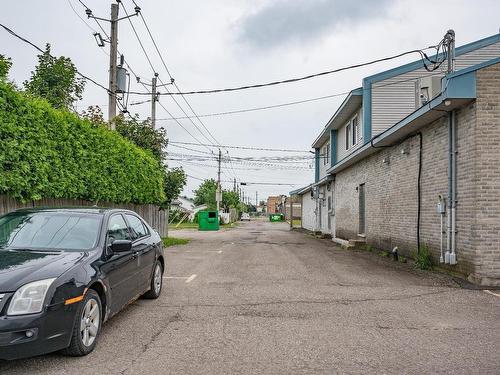 Parking - 247  - 253 Rue Ste-Catherine, Saint-Constant, QC - Outdoor