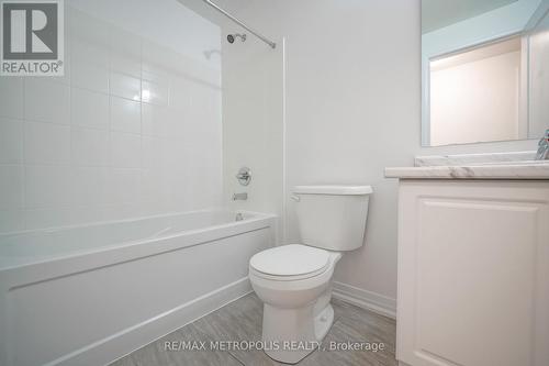 207 - 2635 William Jackson Drive, Pickering, ON - Indoor Photo Showing Bathroom