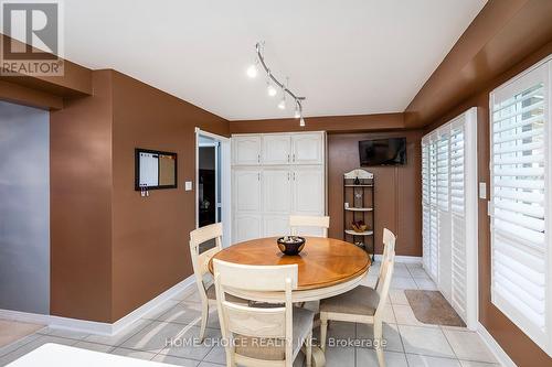 18 Jamieson Crescent, Whitby, ON - Indoor Photo Showing Dining Room