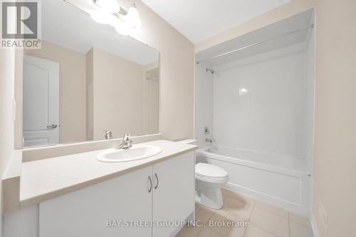 90 Senay Circle E, Clarington, ON - Indoor Photo Showing Bathroom