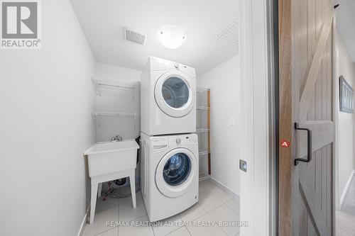 2290 Chevron Prince Path, Oshawa, ON - Indoor Photo Showing Laundry Room